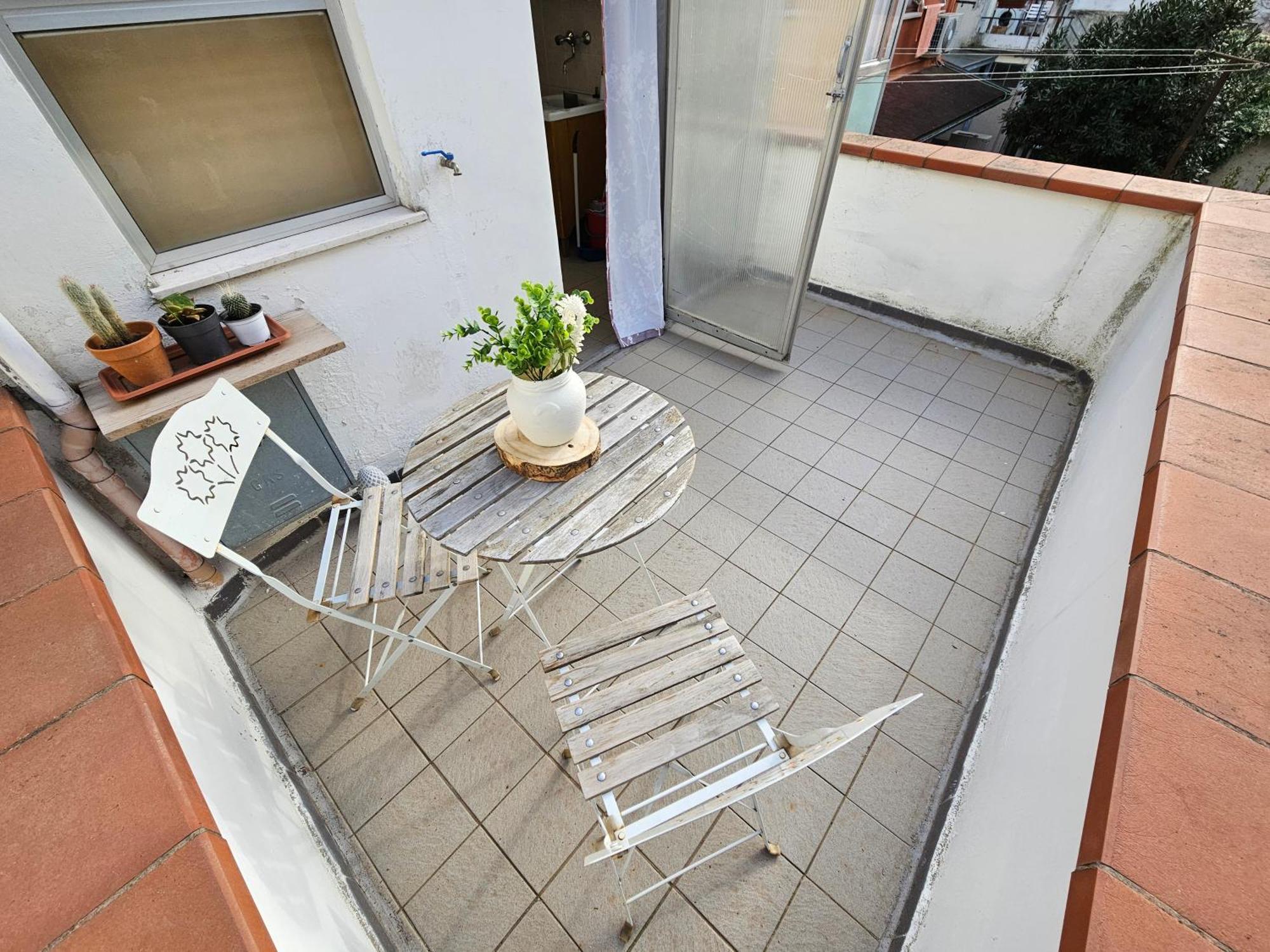 La Casetta Bilocale Centrale Con Terrazza Parkfree Wifi Minipc Ps4 Ac Ези Экстерьер фото